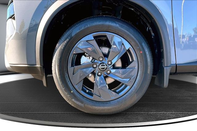 New 2026 Nissan Rogue SV FWD image 11