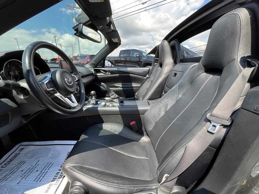 Used 2022 MAZDA MX-5 Miata RF Grand Touring RWD image 24