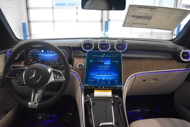 New 2027 Mercedes-Benz GLC 300 4MATIC image 5
