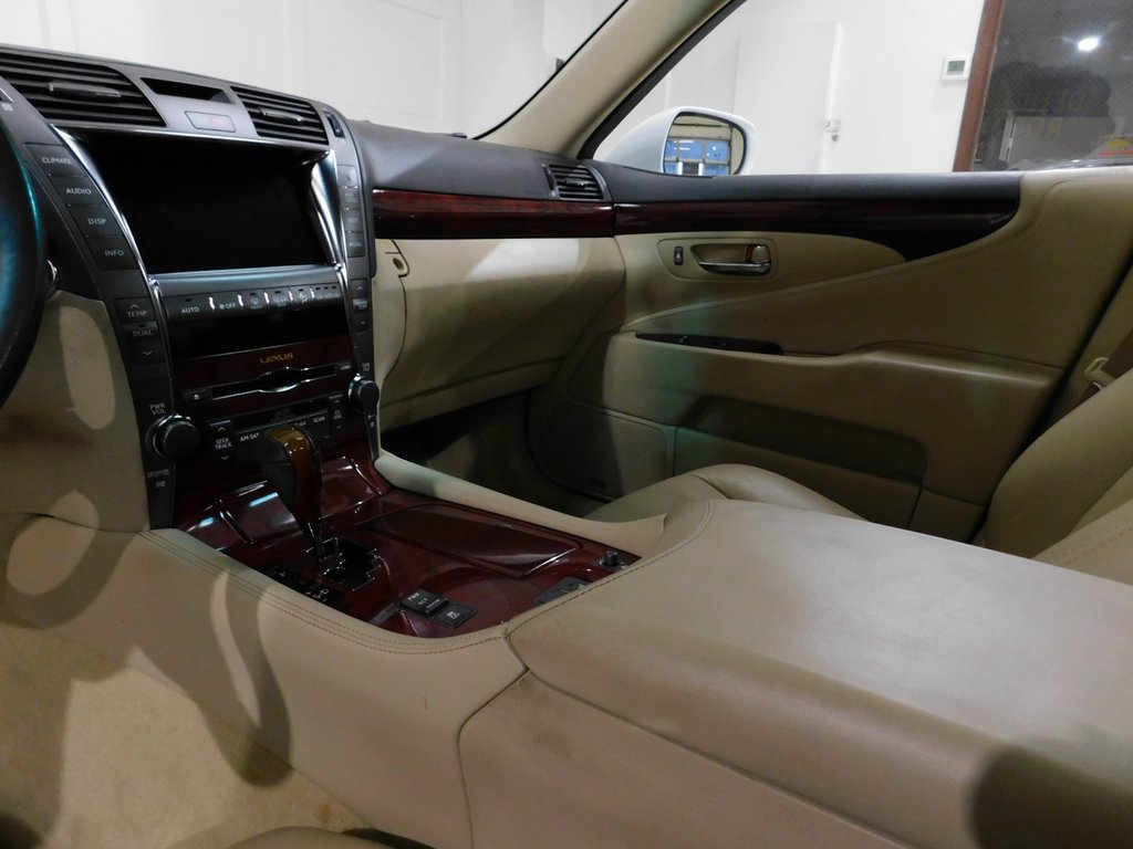 Used 2008 Lexus LS 460 image 60