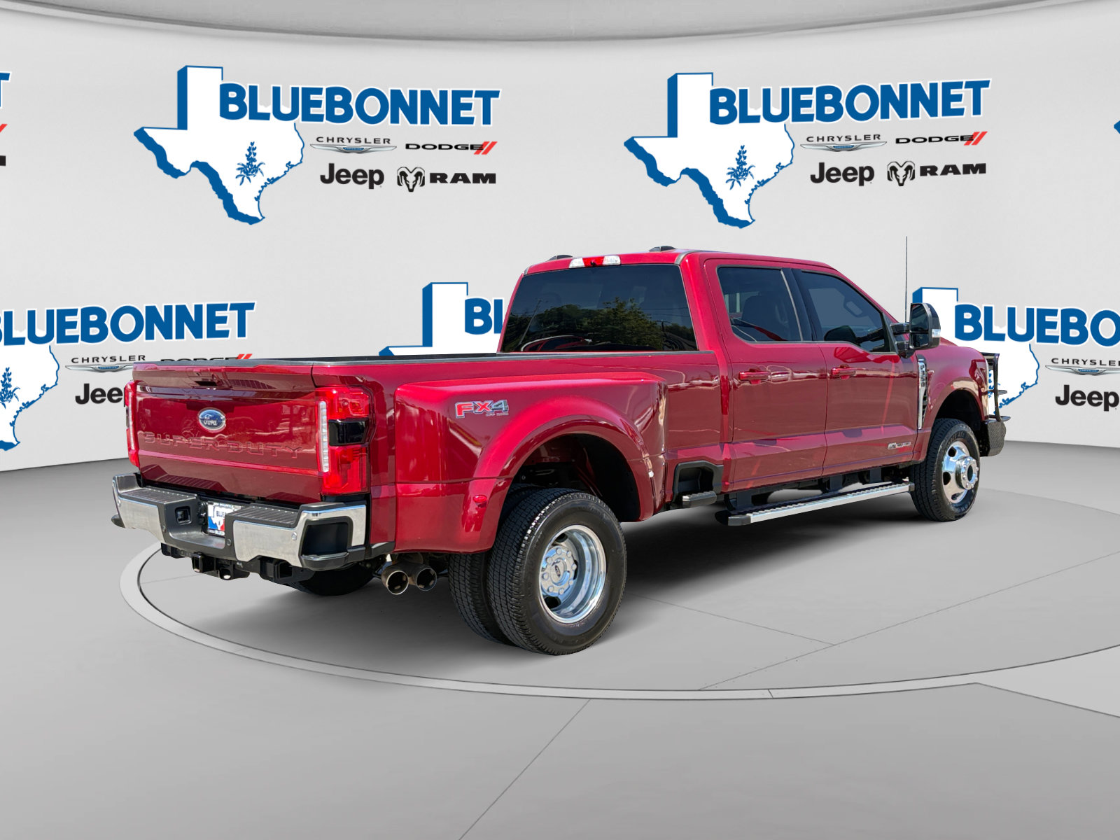 Used 2026 Ford F350 Lariat w/ FX4 Off-Road Package AWD/4WD image 5