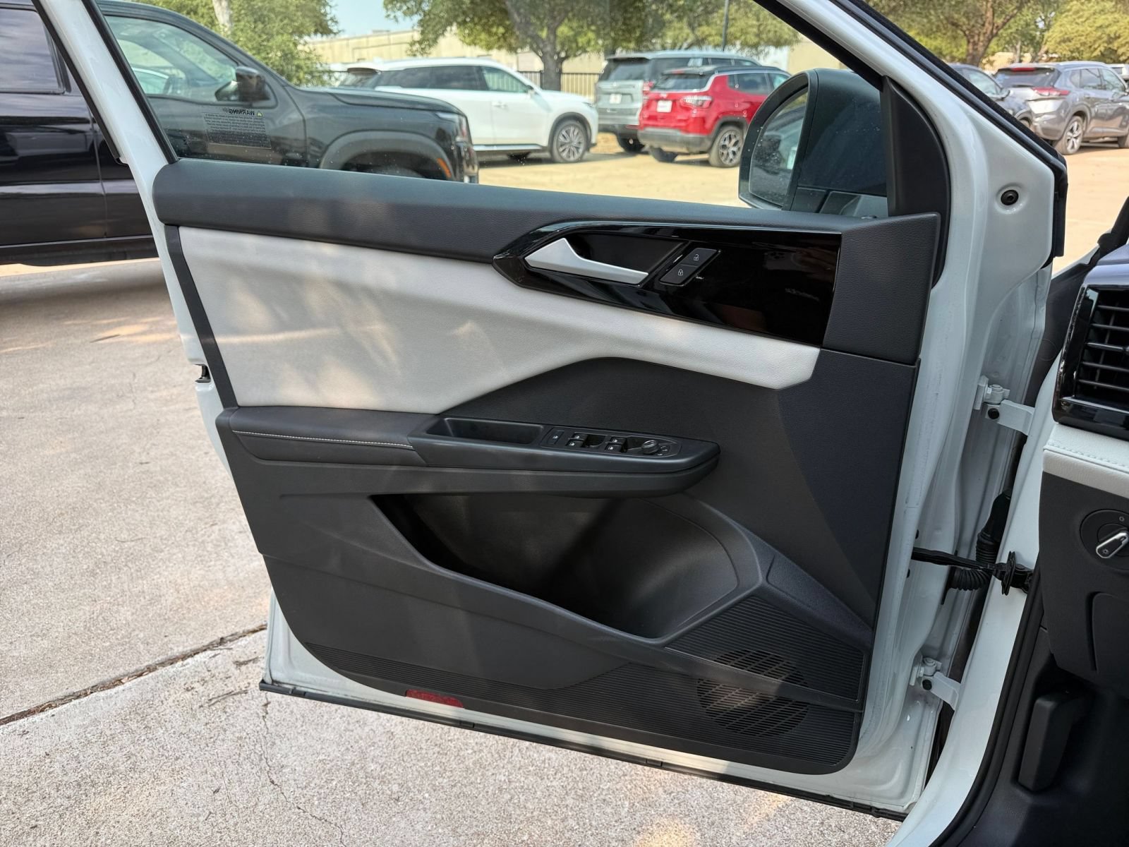 Used 2026 Volkswagen Taos S FWD image 18