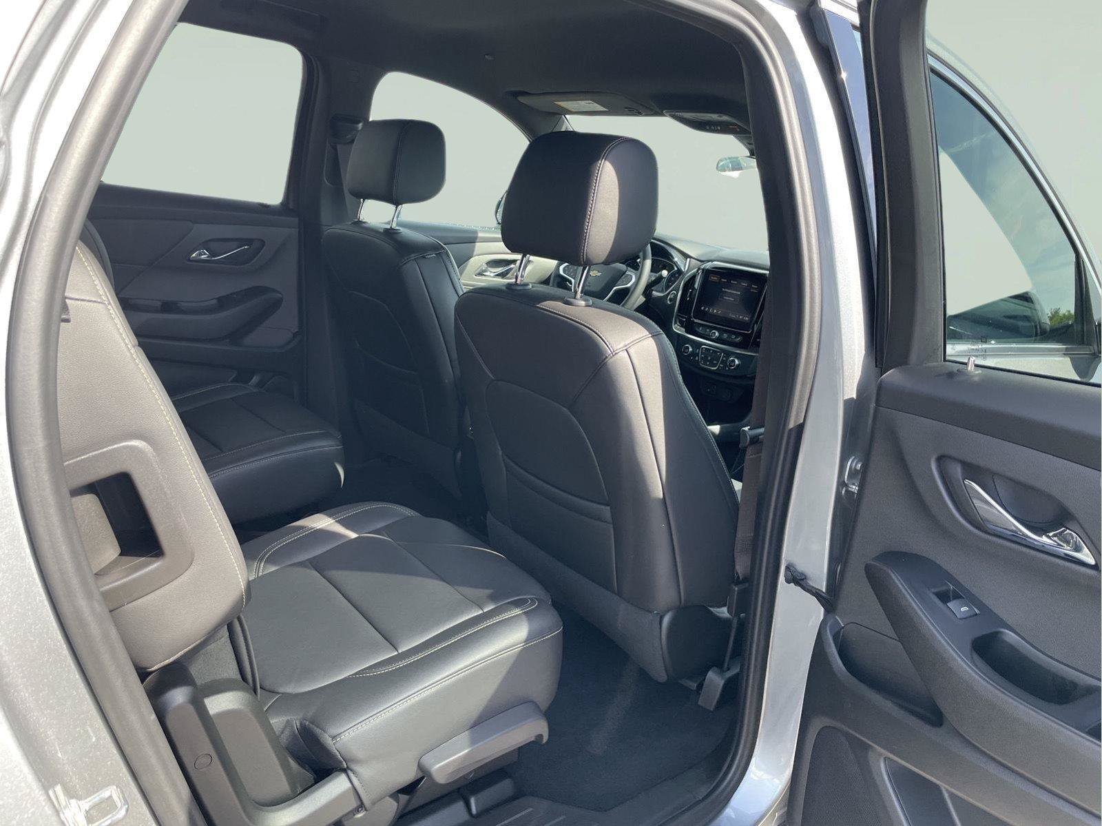 Used 2023 Chevrolet Traverse LT AWD/4WD image 20