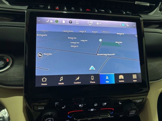 Used 2022 Jeep Grand Cherokee L Limited w/ Luxury Tech Group II image 20