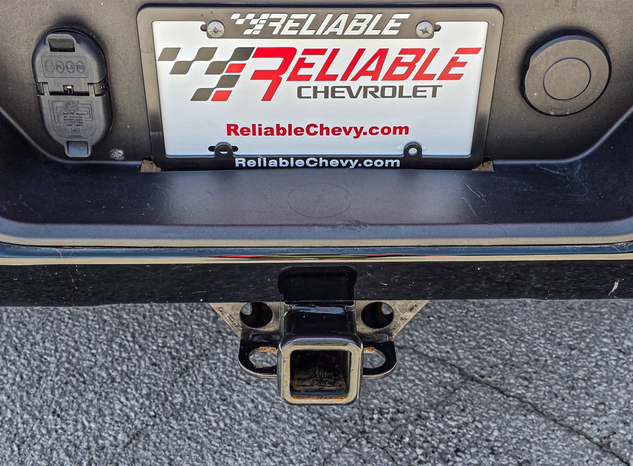 Used 2024 Chevrolet Silverado 1500 LT Trail Boss w/ Protection Package AWD/4WD image 8