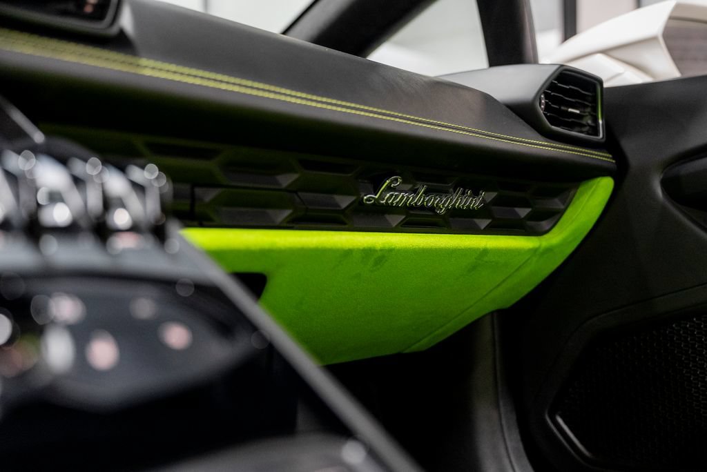 Used 2016 Lamborghini Huracan LP 610-4 AWD/4WD image 72