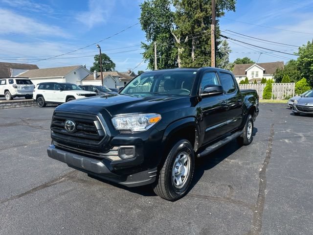 Used 2022 Toyota Tacoma SR AWD/4WD image 3