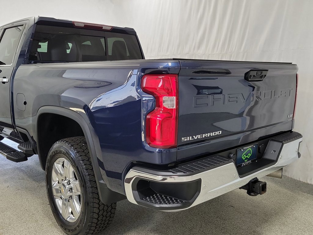 Certified 2022 Chevrolet Silverado 2500 LTZ w/ LTZ Plus Package image 6