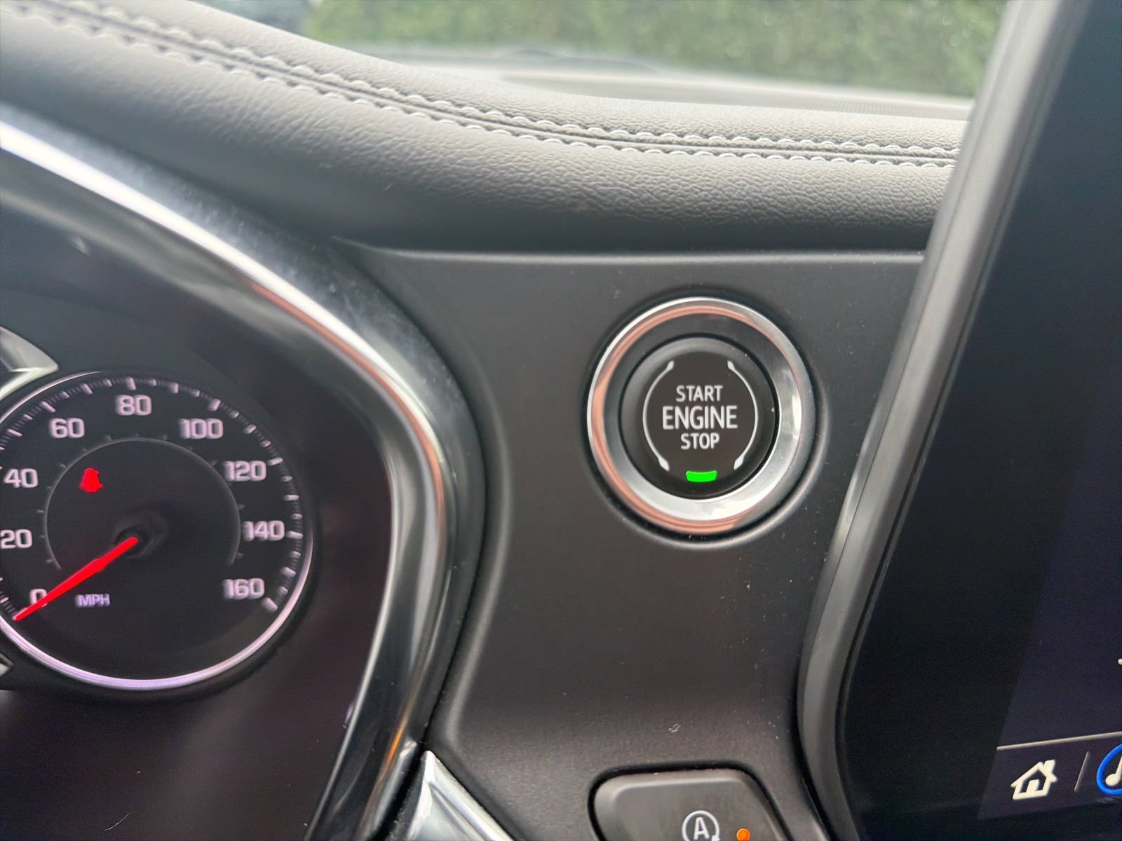 Used 2023 Chevrolet Blazer LT FWD image 17