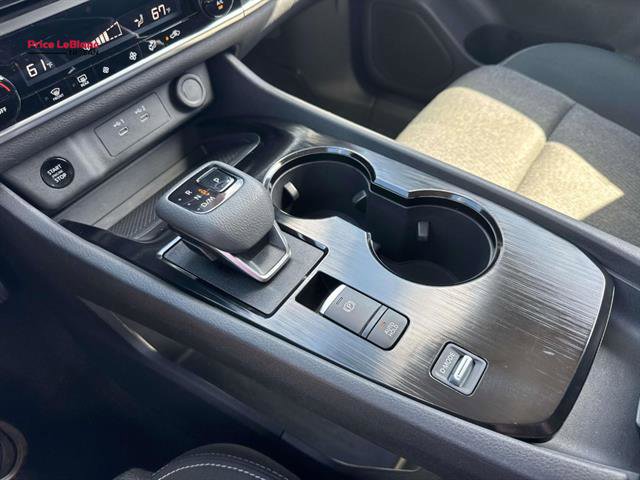 Used 2025 Nissan Rogue SV FWD image 26