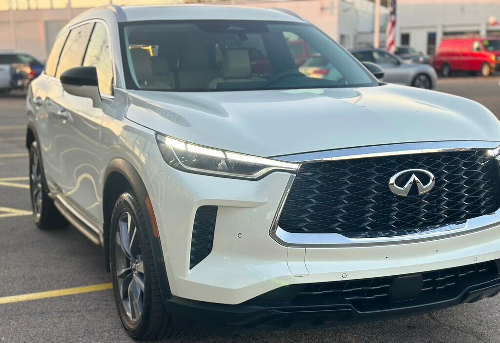 Used 2023 INFINITI QX60 Luxe w/ Cargo Package image 6