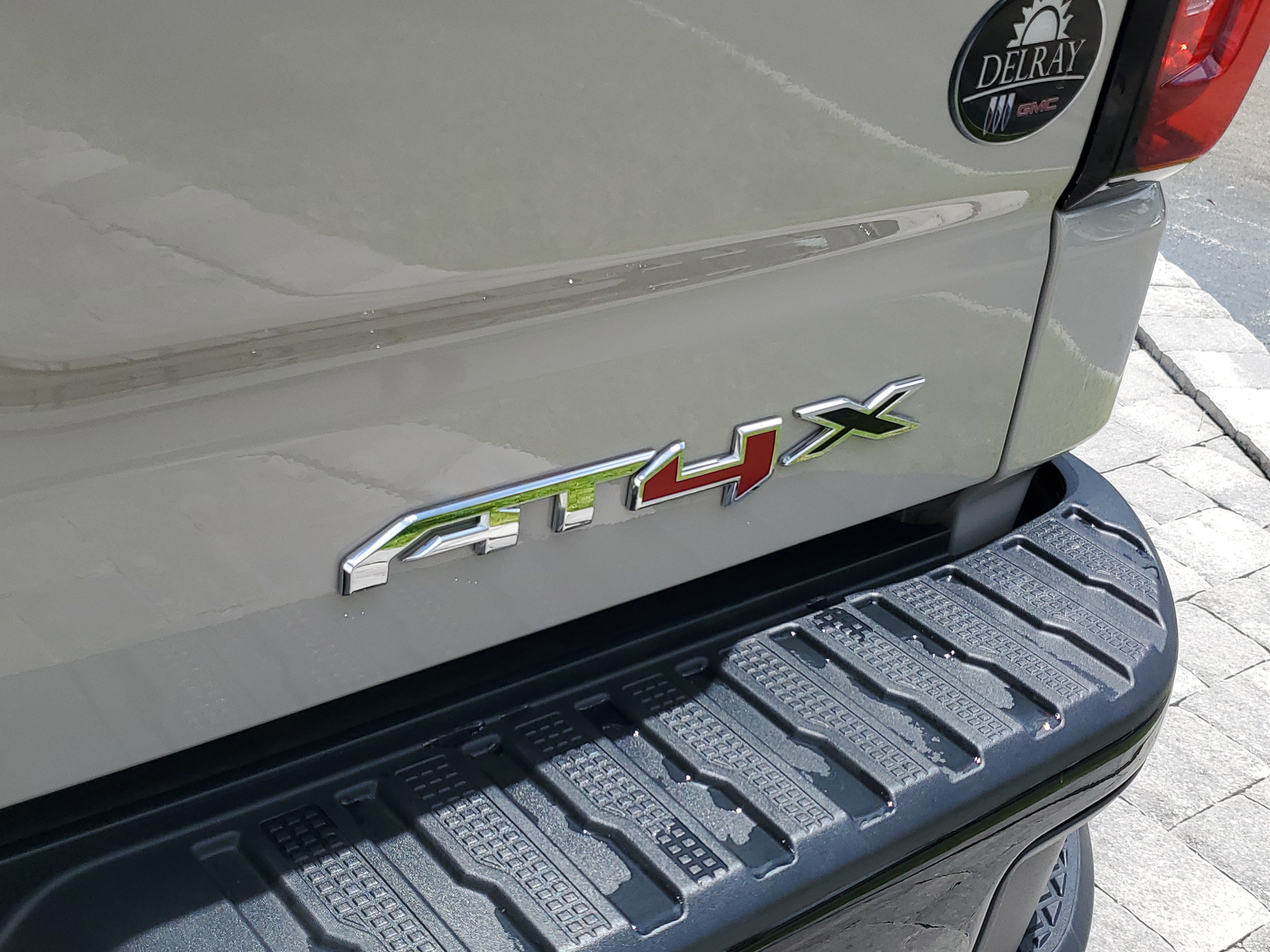 Used 2026 GMC Sierra 1500 AT4X AWD/4WD image 9