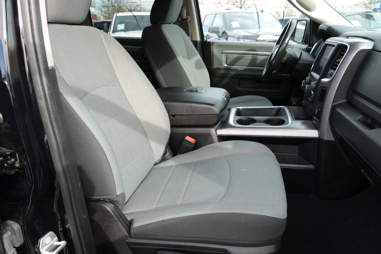 Used 2022 RAM 1500 Classic SLT w/ Electronics Convenience Group image 30