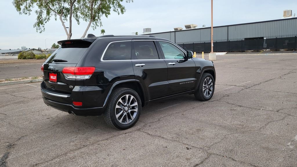 Used 2018 Jeep Grand Cherokee Overland image 9