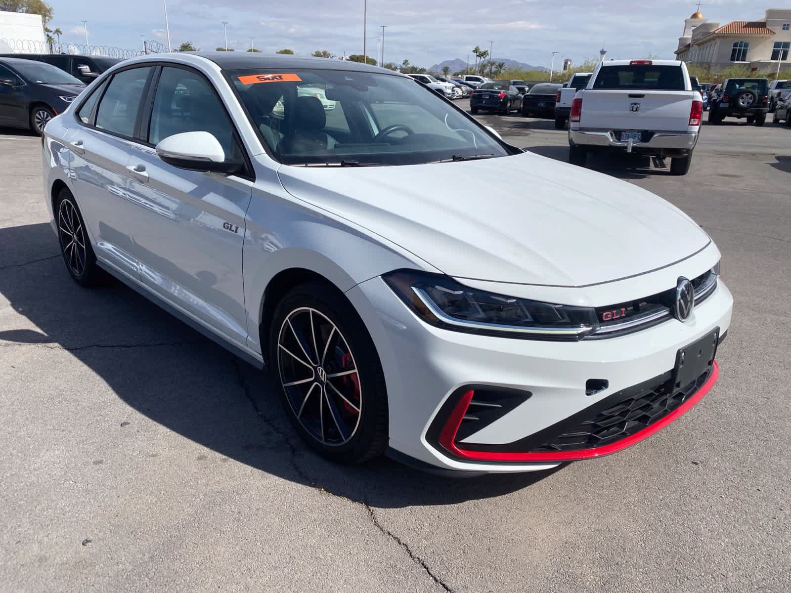 Used 2025 Volkswagen Jetta GLI Autobahn FWD image 3