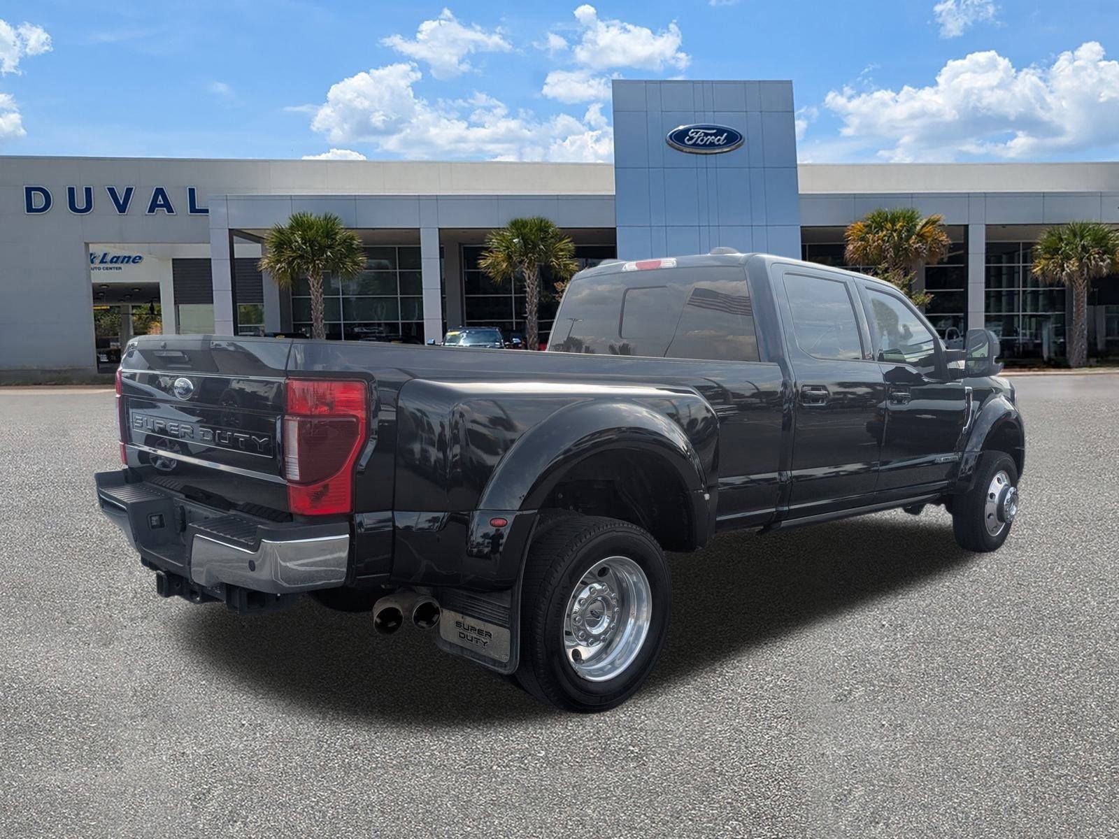 Used 2022 Ford F450 Lariat w/ Lariat Ultimate Package image 4