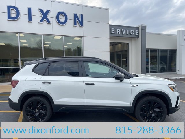 New 2024 Volkswagen Taos SE image 8