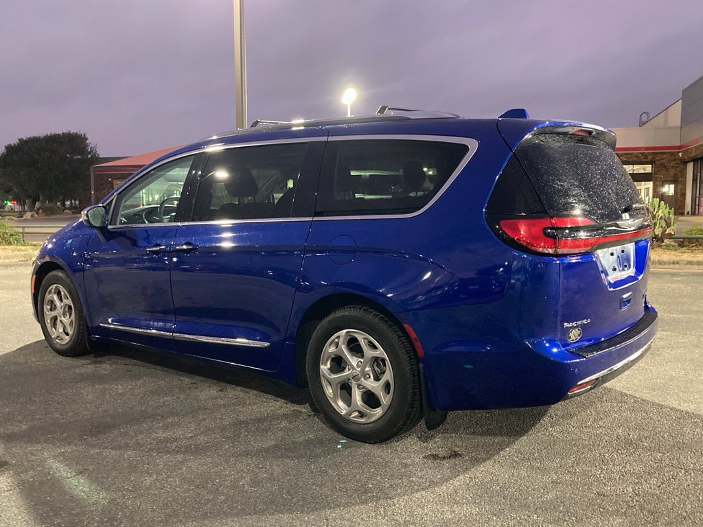 Used 2021 Chrysler Pacifica Limited FWD image 7
