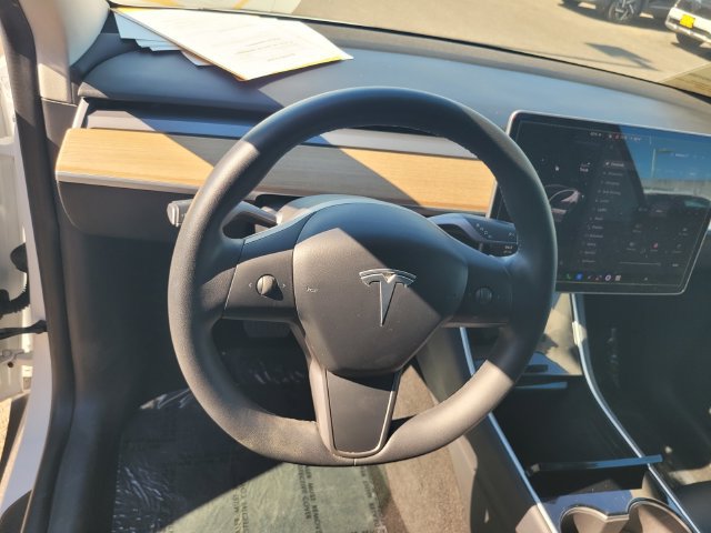 Used 2020 Tesla Model Y Long Range AWD/4WD image 30