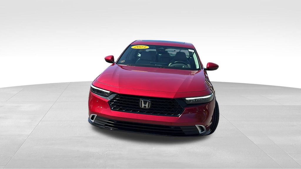 Used 2023 Honda Accord Touring image 2