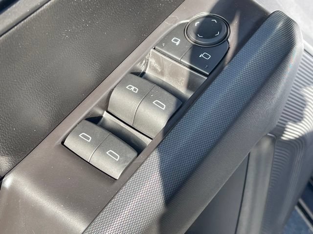 New 2026 GMC Canyon Elevation w/ Convenience Package RWD image 17
