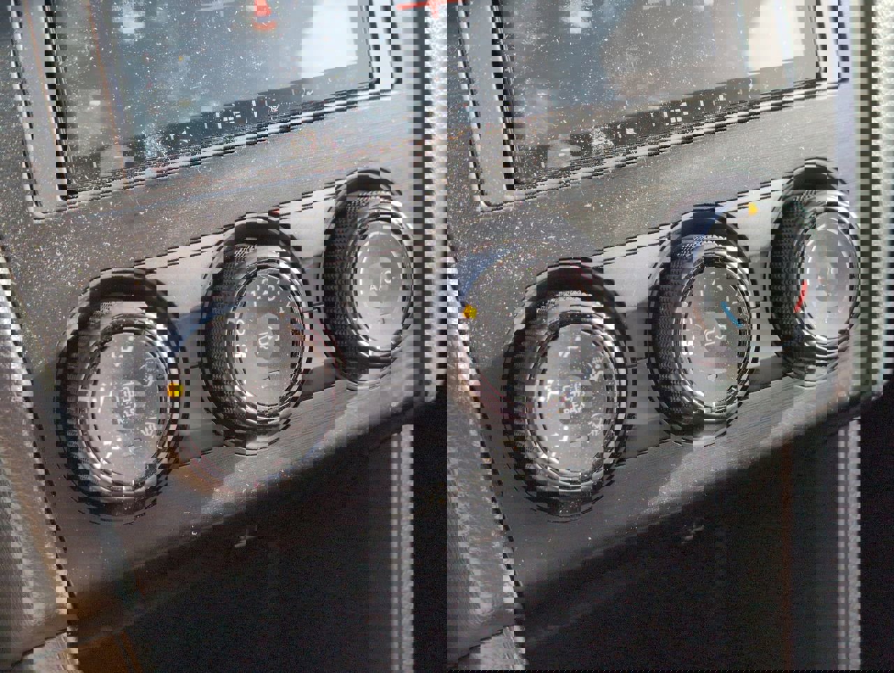 Used 2013 Subaru Impreza 2.0i Premium w/ All-Weather Pkg image 19