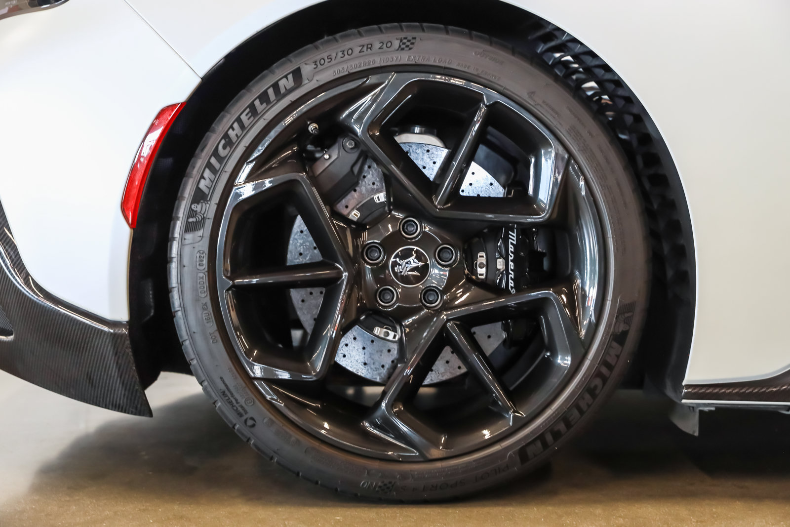 Used 2022 Maserati MC20 Coupe RWD image 17