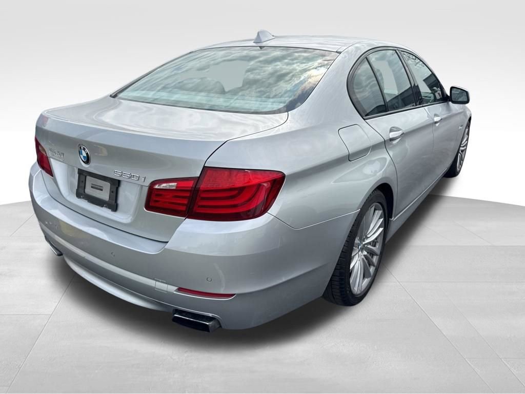 Used 2011 BMW 550i Sedan RWD image 3