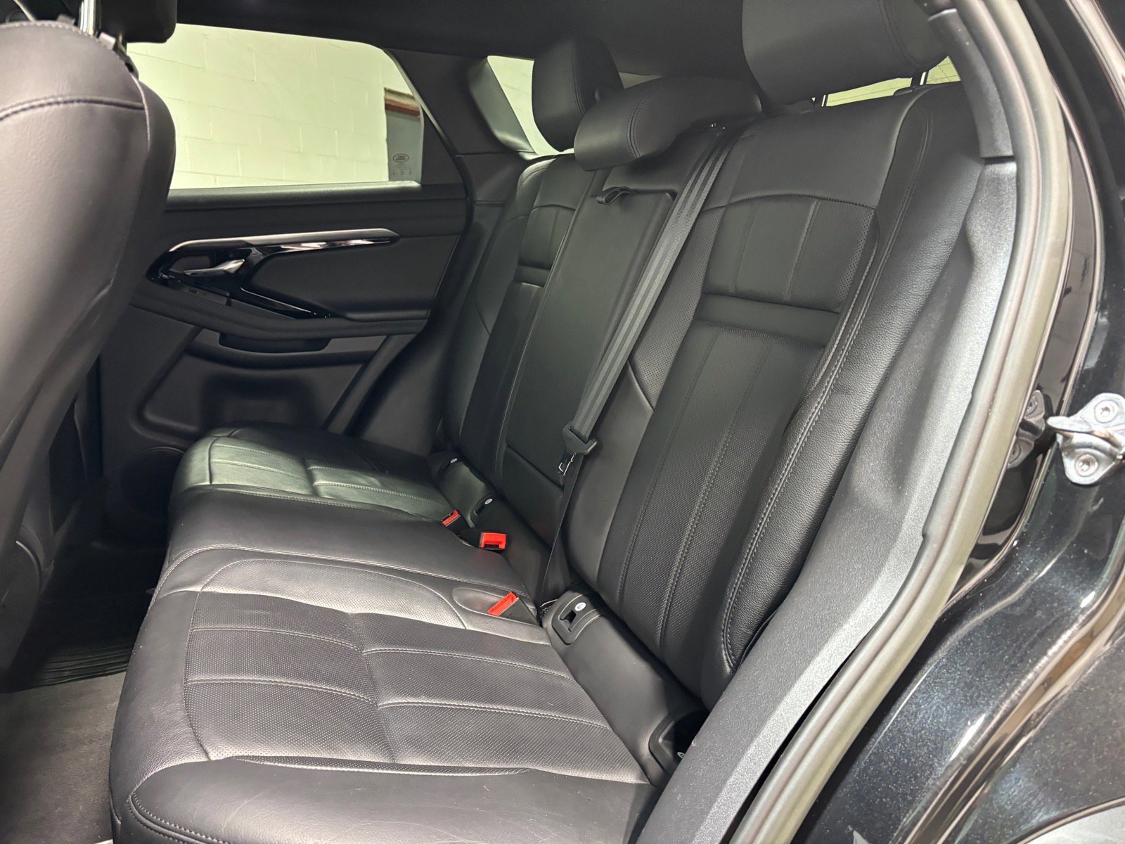 Used 2023 Land Rover Range Rover Evoque R-Dynamic SE AWD/4WD image 28