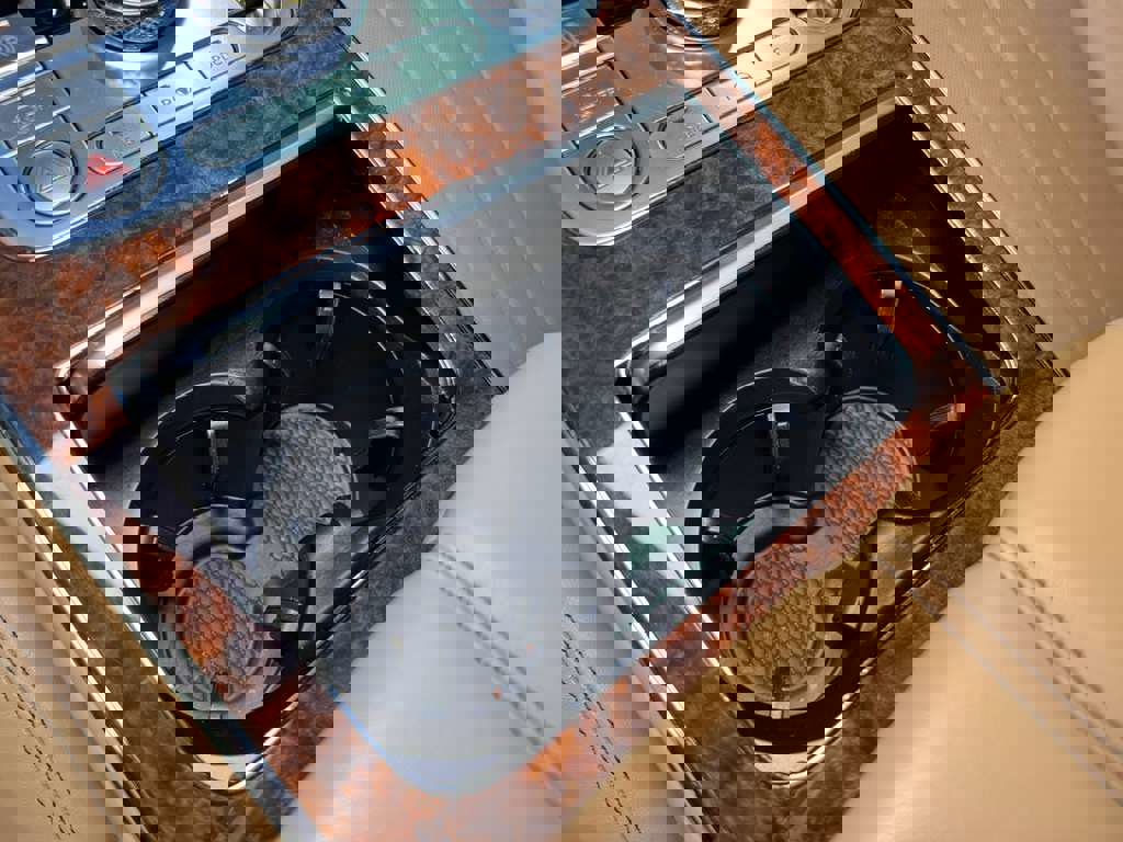 Used 2022 Bentley Flying Spur Plug-In Hybrid image 29