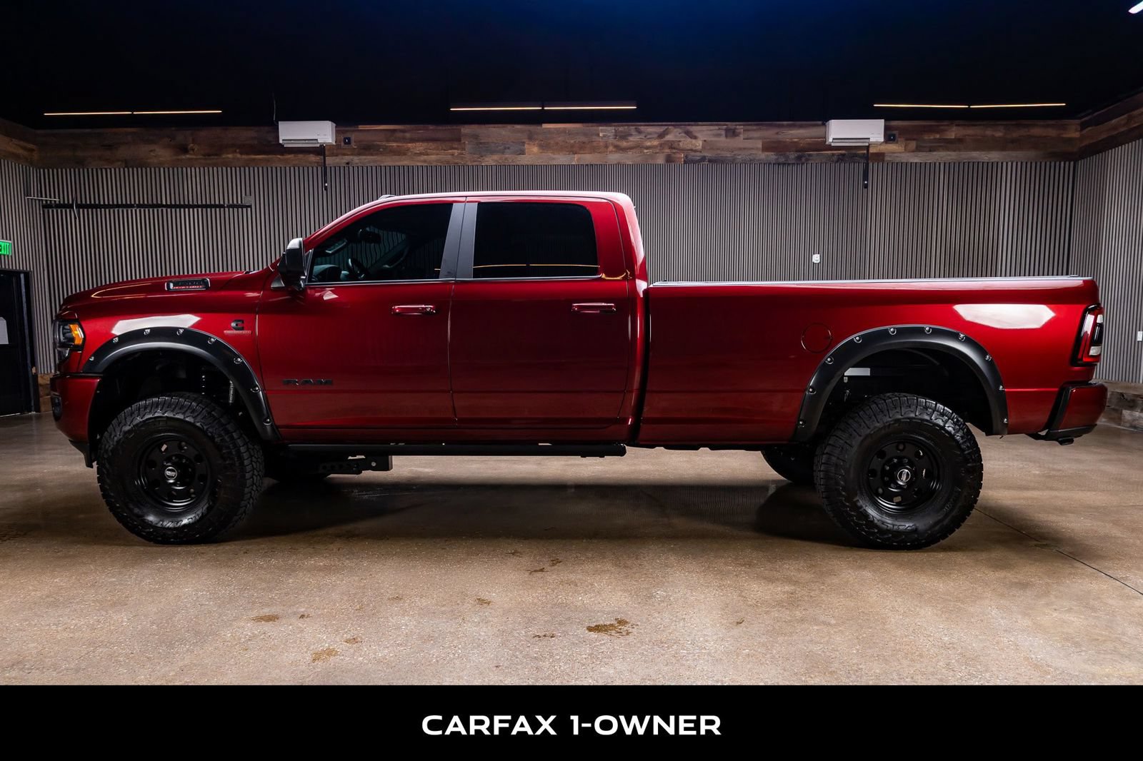 Used 2022 RAM 3500 Limited w/ Night Edition AWD/4WD image 5