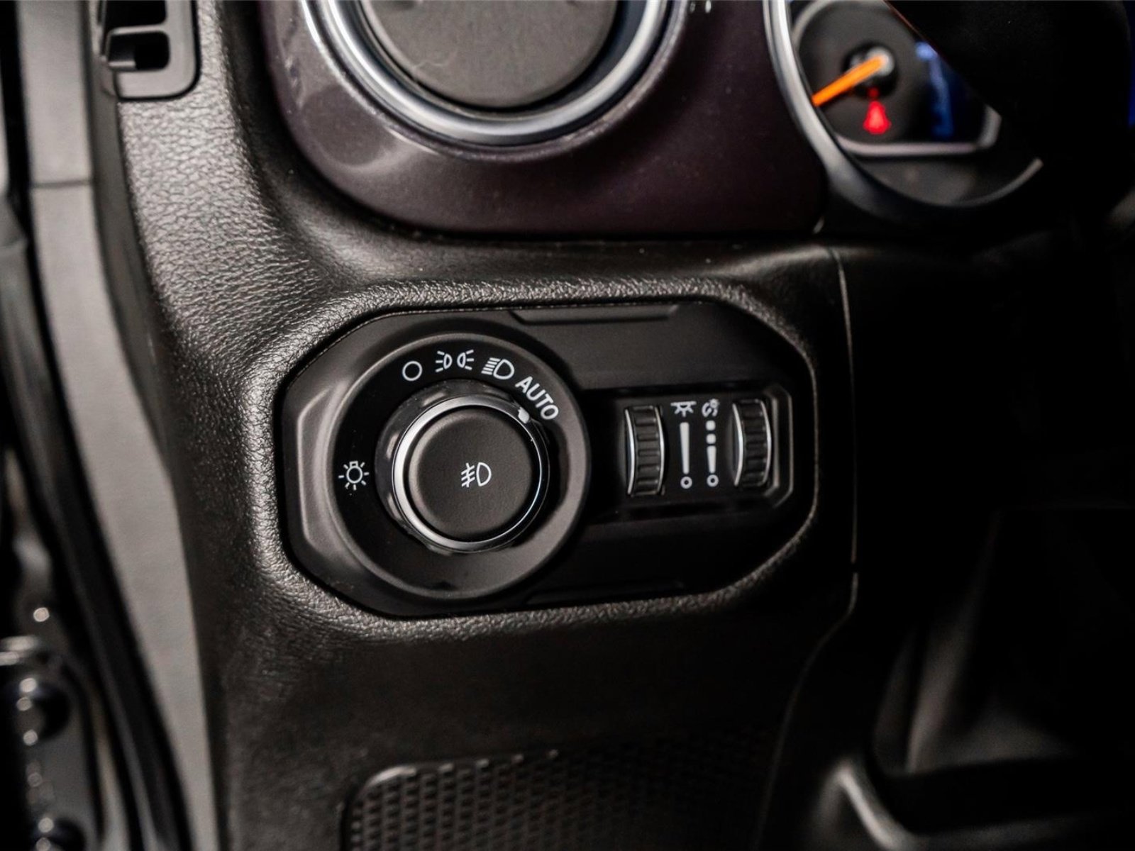 Used 2021 Jeep Wrangler Unlimited Sahara AWD/4WD image 48