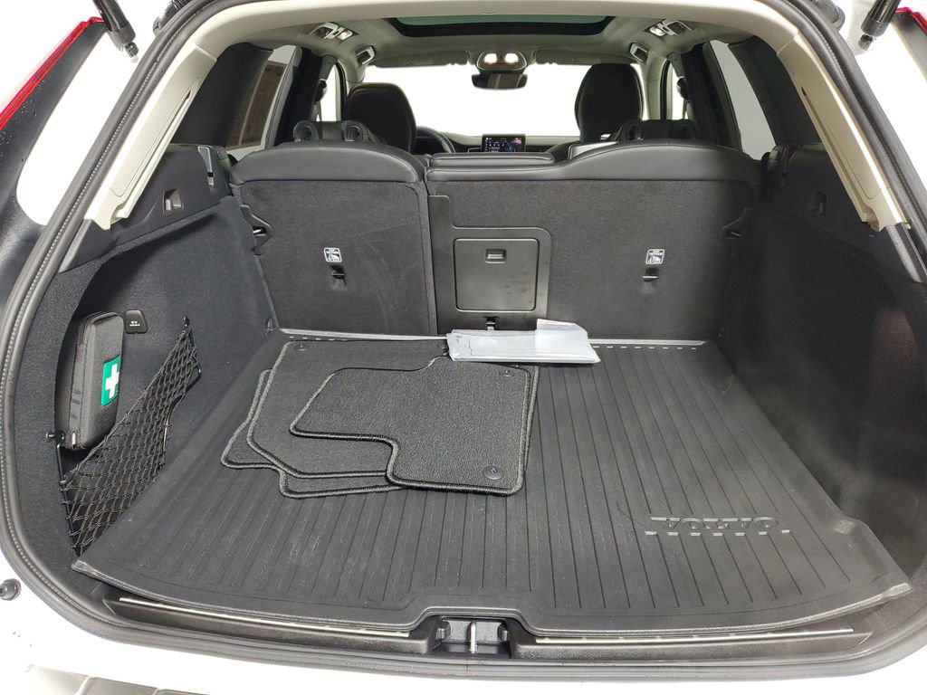 Used 2026 Volvo XC60 B5 Ultra w/ Protection Package Premier image 8