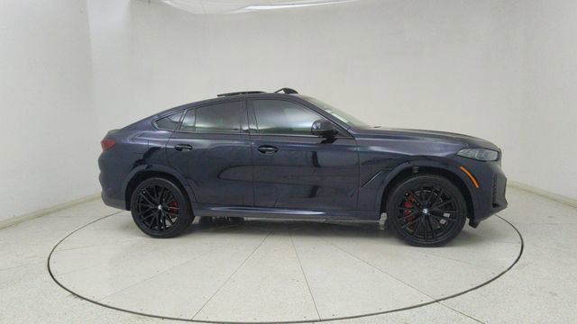 Used 2025 BMW X6 xDrive40i w/ Premium Package image 63