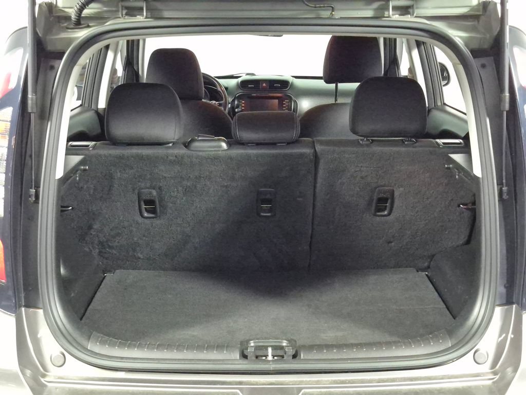 Used 2018 Kia Soul + FWD image 26