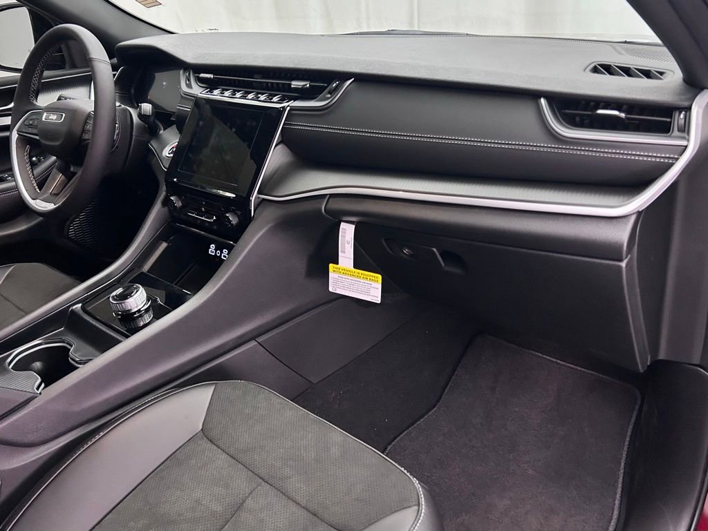 New 2025 Jeep Grand Cherokee 4WD image 24