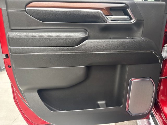 Used 2024 GMC Sierra 3500 Denali w/ Technology Package image 14