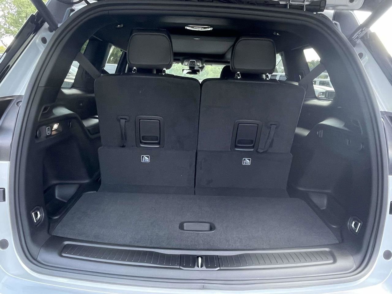 New 2025 Jeep Grand Cherokee L Limited w/ Luxury Tech Group II image 68