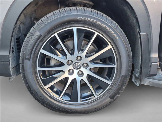 Used 2017 Toyota Highlander SE AWD/4WD image 24