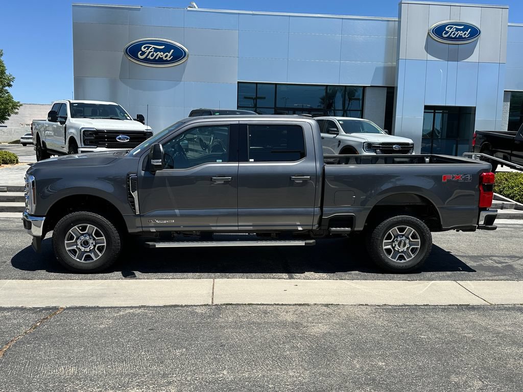 New 2026 Ford F250 Lariat w/ FX4 Off-Road Package AWD/4WD image 3