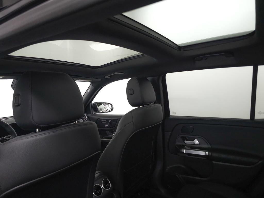 Certified 2026 Mercedes-Benz GLB 250 4MATIC image 22