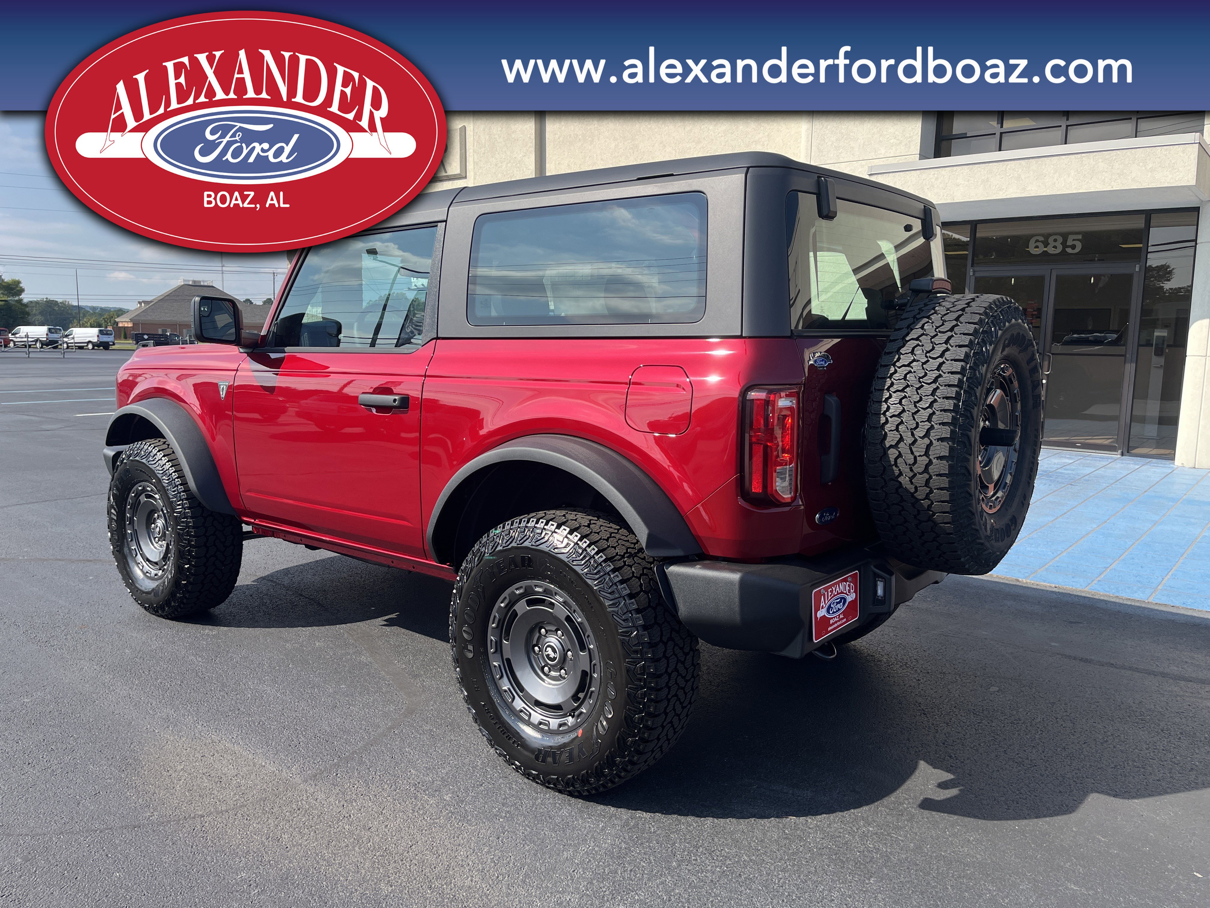 New 2025 Ford Bronco 2-Door w/ Sasquatch Package image 2