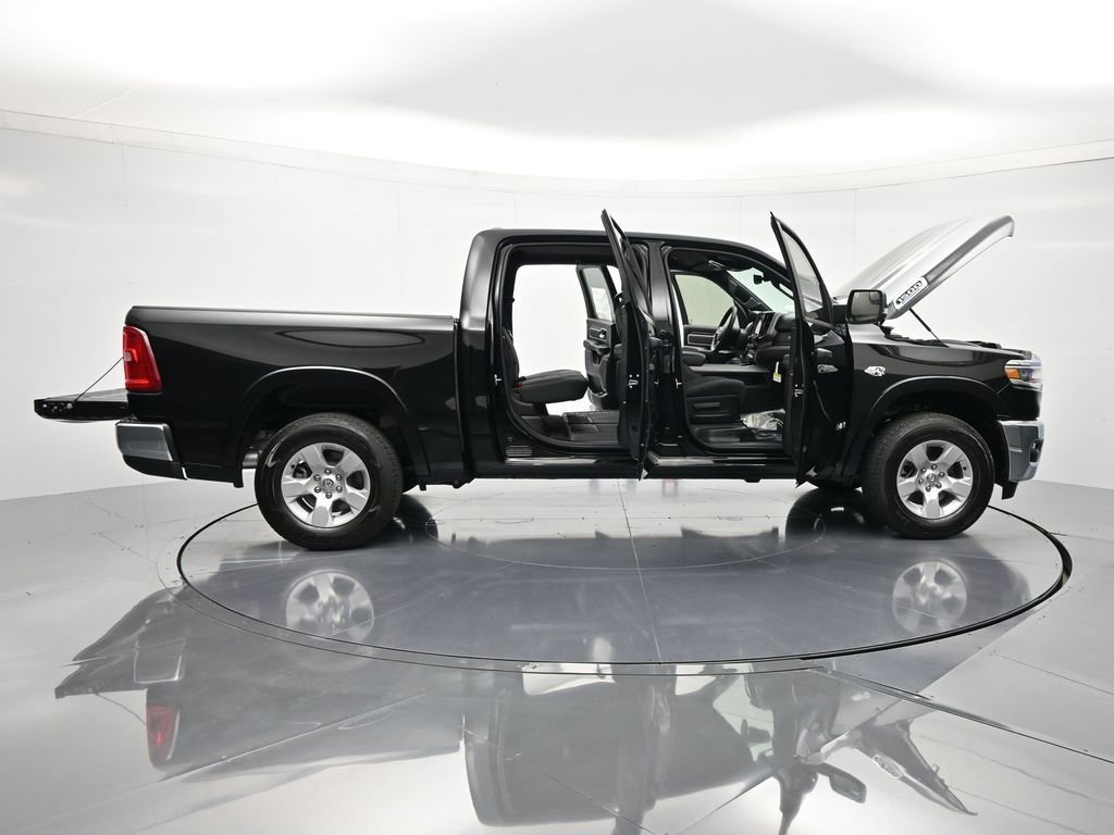 New 2026 RAM 1500 4x4 Crew Cab image 47