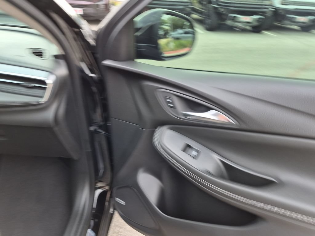 New 2026 Buick Encore GX Avenir w/ Avenir Technology Package FWD image 39