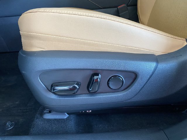 Used 2025 Lexus RX 350 Premium w/ Accessory Package FWD image 22