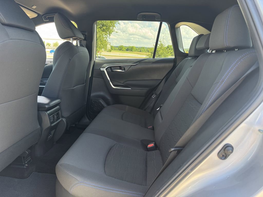 Used 2024 Toyota RAV4 SE AWD/4WD image 28