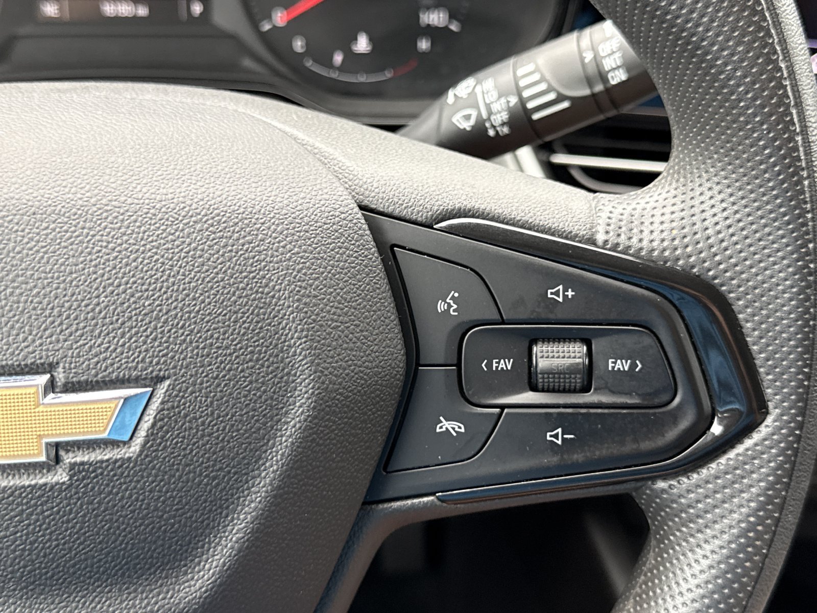 Used 2024 Chevrolet Trax LS FWD image 18
