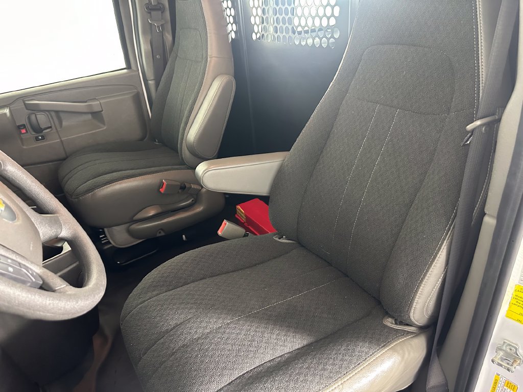 Used 2025 Chevrolet Express 2500 w/ Driver Convenience Package RWD image 20