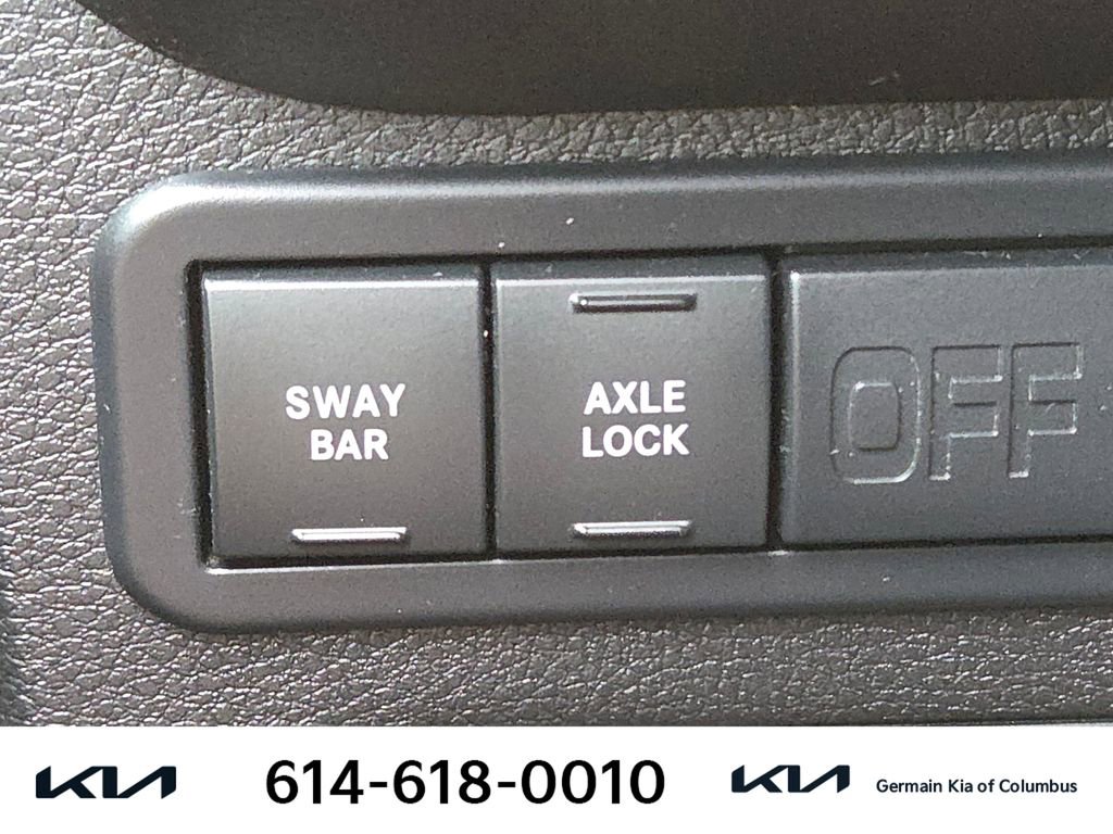 Used 2013 Jeep Wrangler Rubicon w/ PWR Convenience Group AWD/4WD image 33