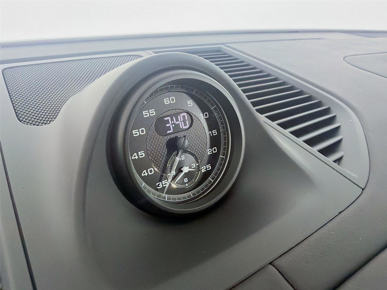 New 2026 Porsche Macan Turbo image 17